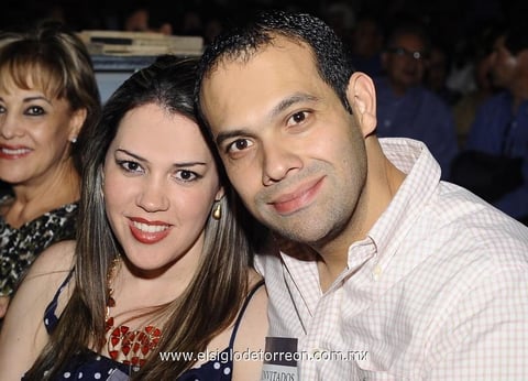 10042014 María Elena y Víctor.