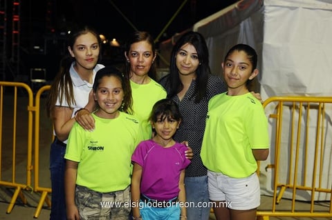 10042014 Cristy, María José, Cristina, Luz, Paola y Ana Sofía.