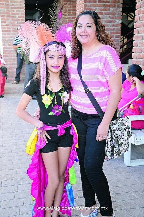 13042014 Evelyn y Lucero.