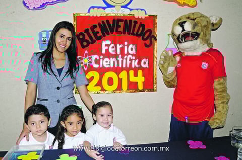 13042014 Miss Isabel, Luis, Renata y Ana Bárbara.