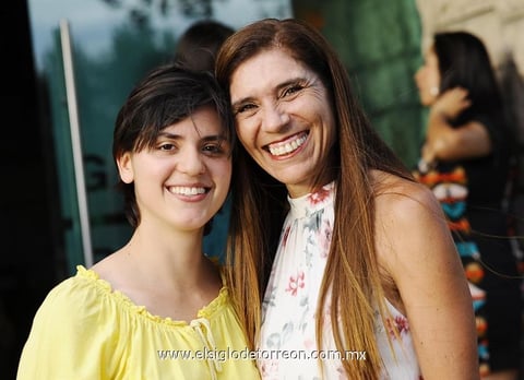 14042014 Tanya y Angélica.
