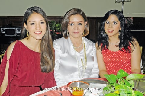 14042014 Michelle, Adriana y Lorely.