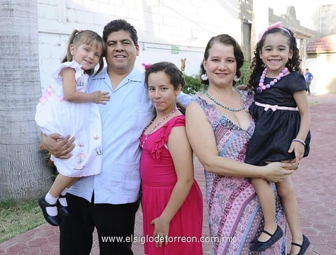17042014 Adriana, Ricardo, Ana Karen, Ana Paula y Marijose.