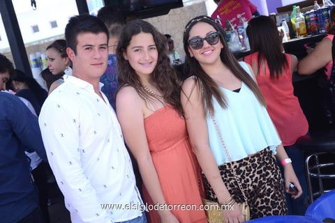 19042014 Diego, María Elisa y Natalia.