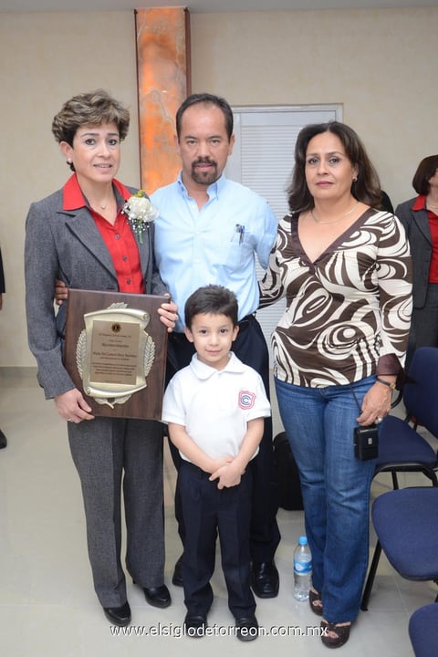 19042014 María del Carmen, José Enrique, Ignacio y Cony.