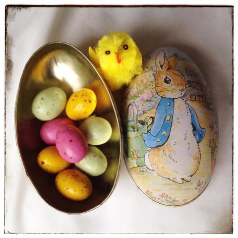 Shakira deseó a sus seguidores un feliz día de Pascua con una imagen de huevos de chocolate.