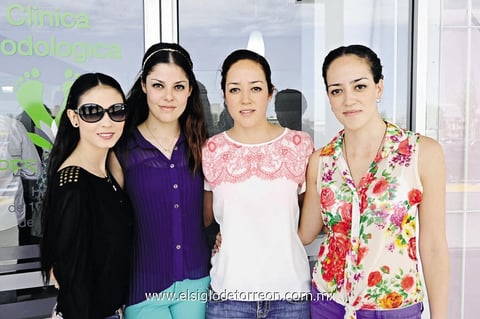 Lynette, Cynthia, Paula y Denisse.