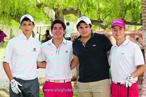Fernando, Roberto, Mauricio y Toño.