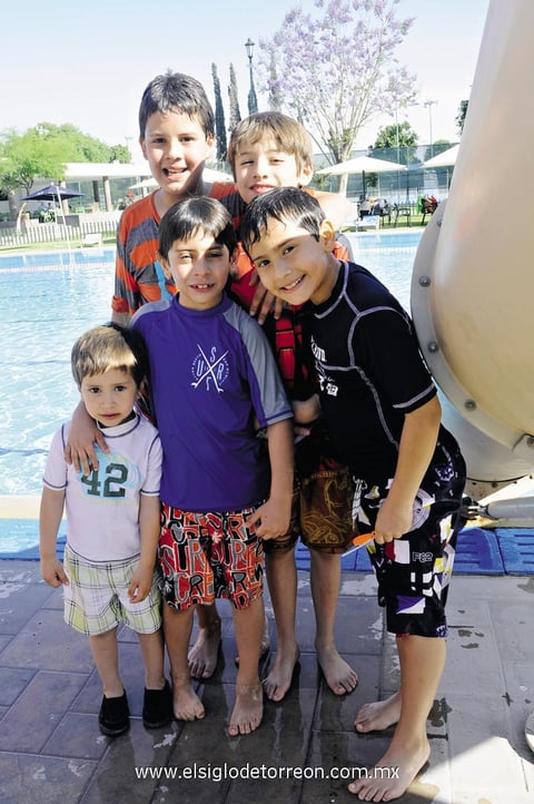 20042014 Rodrigo, Gustavo, Jorge, Alex y Ayner.