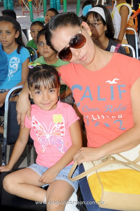 23042014 Esmeralda e Ivanna.