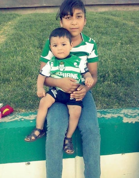 Wendy y su hermanito Alejandro Ibarra.