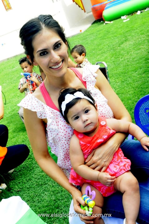 26042014 Tita y Rebeca.
