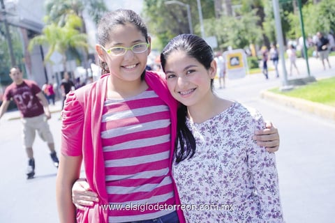 27042014 Hannah y Karla.