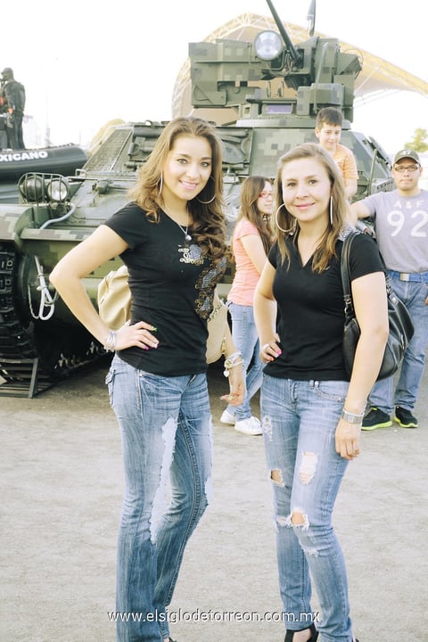 27042014 Italia y Karla.