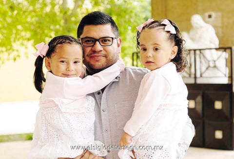 30042014 CON SUS HIJAS.  Paco acompañado de Aurora y Cecy.