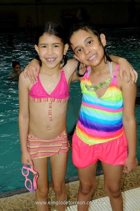 30042014 Marcia y Victoria.
