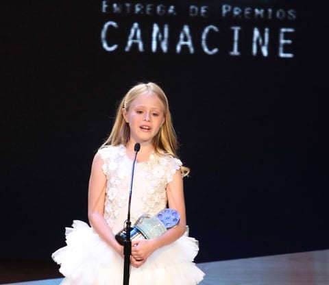 Como Promesa Femenina la ganadora fue Loreto Peralta, por su trabajo en "No se aceptan devoluciones".