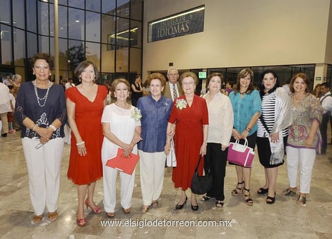 01052014 Maestra Adriana con sus alumnas: Maga, Gaby, Adriana, Miriam, Marly, Maty, Selma, Lula y Luzma.