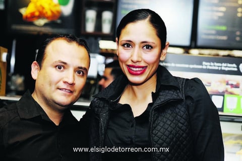 GRATOS MOMENTOS.  Abraham y Zamira.