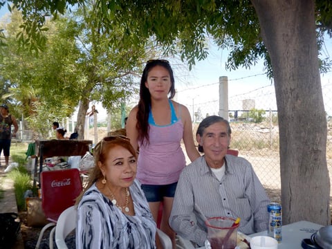 Concepción, Maribel y Arturo.