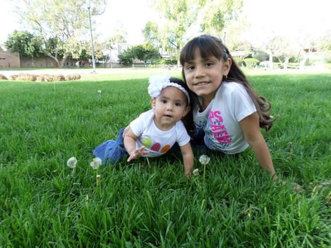 Edith Vianney y Magaly Rodríguez de la Cruz.