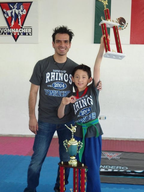 Carlos Patricio Rodríguez Morado obtuvo el tercer lugar en una competencia de Taekwondo en Monterrey, Nuevo León.