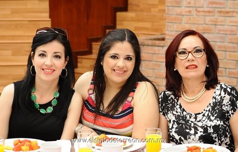 12052014 Vanessa, Katia y Laura.