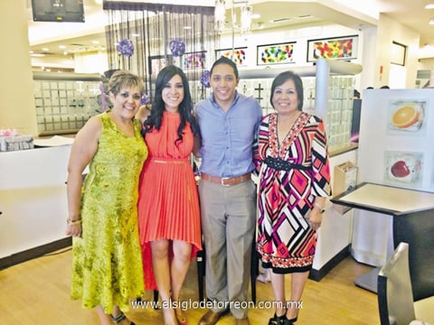 11052014 Sra. Verónica Sánchez, Cristina Martínez, Javier Contreras y Sra. Irene Pérez.