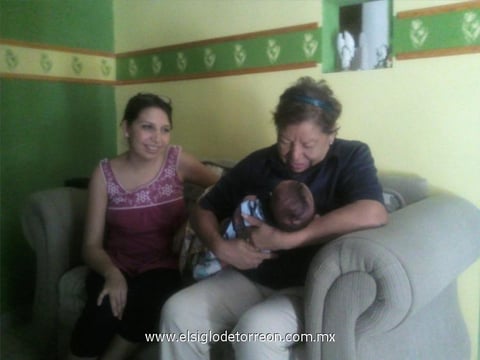 11052014 Violeta González Camacho y su mamá, Virginia Camacho de González.