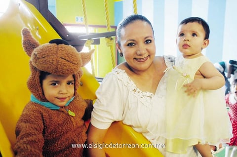 13052014 Rodrigo, Dulce María y Dulce.