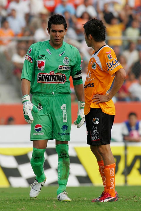 Para el Torneo Clausura 2009 fue cedido a préstamo a Jaguares de Chiapas por 1 año.