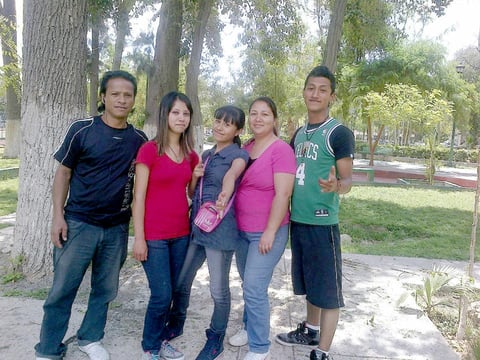 En familia en el Bosque Venustiano Carranza.