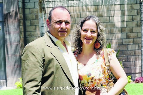16052014 PAREJA.  Carlos y Graciela.