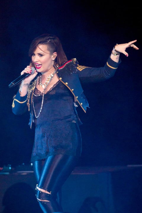 A lo largo de este show la ex chica Disney interpretó temas de su cuarto álbum "Demi", además de otros éxitos que ha tenido durante su trayectoria.