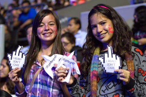 "Lovatics" de todas las edades se dieron cita en la Arena Ciudad de México para disfrutar de su ídolo.