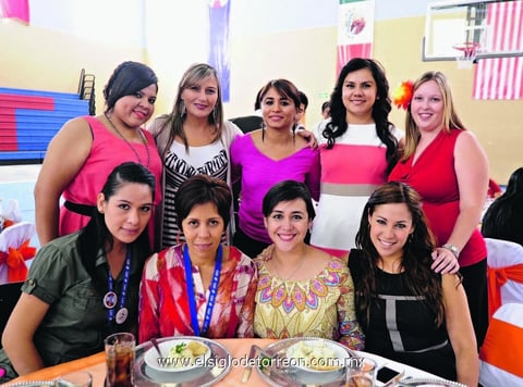 18052014 Daniela, Sofía, Adriana, Gaby, Sandra, Ana Karla, Tani, Raquel y Aura.