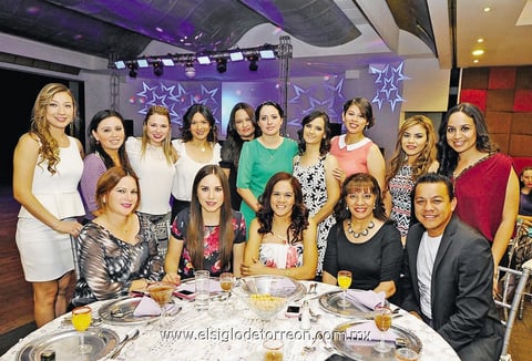 18052014 Esmeralda, Faby, Aracely, Cecy, Gladis, Ale, Claudia, Karina, Paula, Mónica, Yualis, Daniela, Olga, Carolina y Nahum.