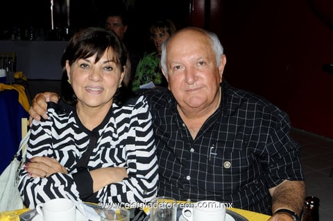 19052014 Moisés Méndez, Antonio Lee, Ignacio Méndez, Mario Carrillo, Laura de Carrillo, María Isabel Saldaña, Lupita de Gutiérrez y Lucero Martínez.