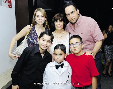 18052014 Alejandro, Mario, José Ángel, Liliana, Conchalupe y Mario.