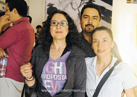 19052014 Isadora, Alberto y Perla.