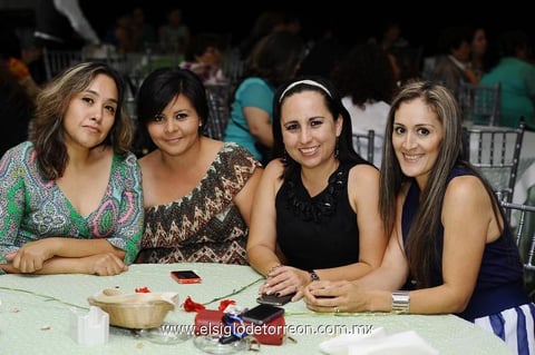 19052014 FESTEJAN.  Dulce, Natalia, Paty y Blanca.