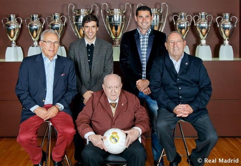 Alfredo Di Stéfano, Raúl, Gento, Hierro y Amancio, las figuras que han levantado nueve Copas Europeas.