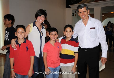 26052014 Elías, Ana Sofía, Rodrigo, Abraham y Jaime.