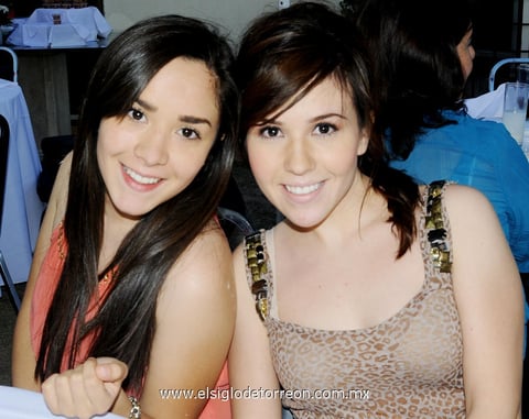 27052014 Marcela y Goretti.
