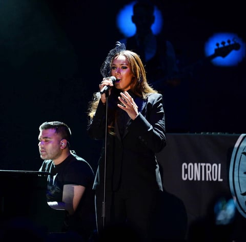 La cantante británica Leona Lewis deleitó a los asistentes a los World Music Awards 2014.