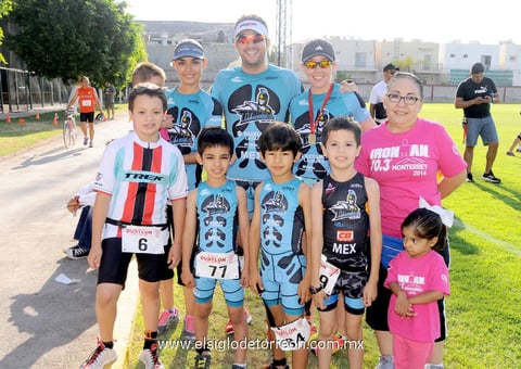 28052014 Equipo Titanes: Rosario, Charo, Susú, Rodrigo y Ximena.