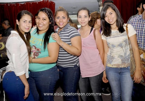 28052014 Liz, Astrid, Samantha, Vanessa y Cynthia.