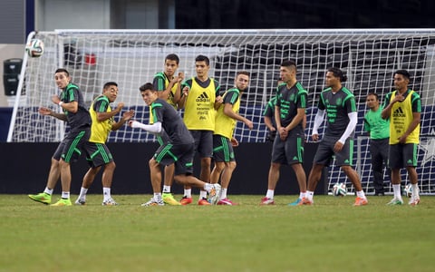 El equipo comenzó su entrenamiento pasadas las 10:00 horas