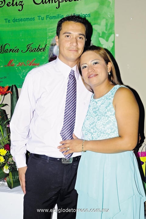 31052014 Christopher García Lozano y Claudia Isabel.