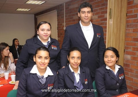 31052014 Érika, Jonathan, Aidée, Emma y Susana.